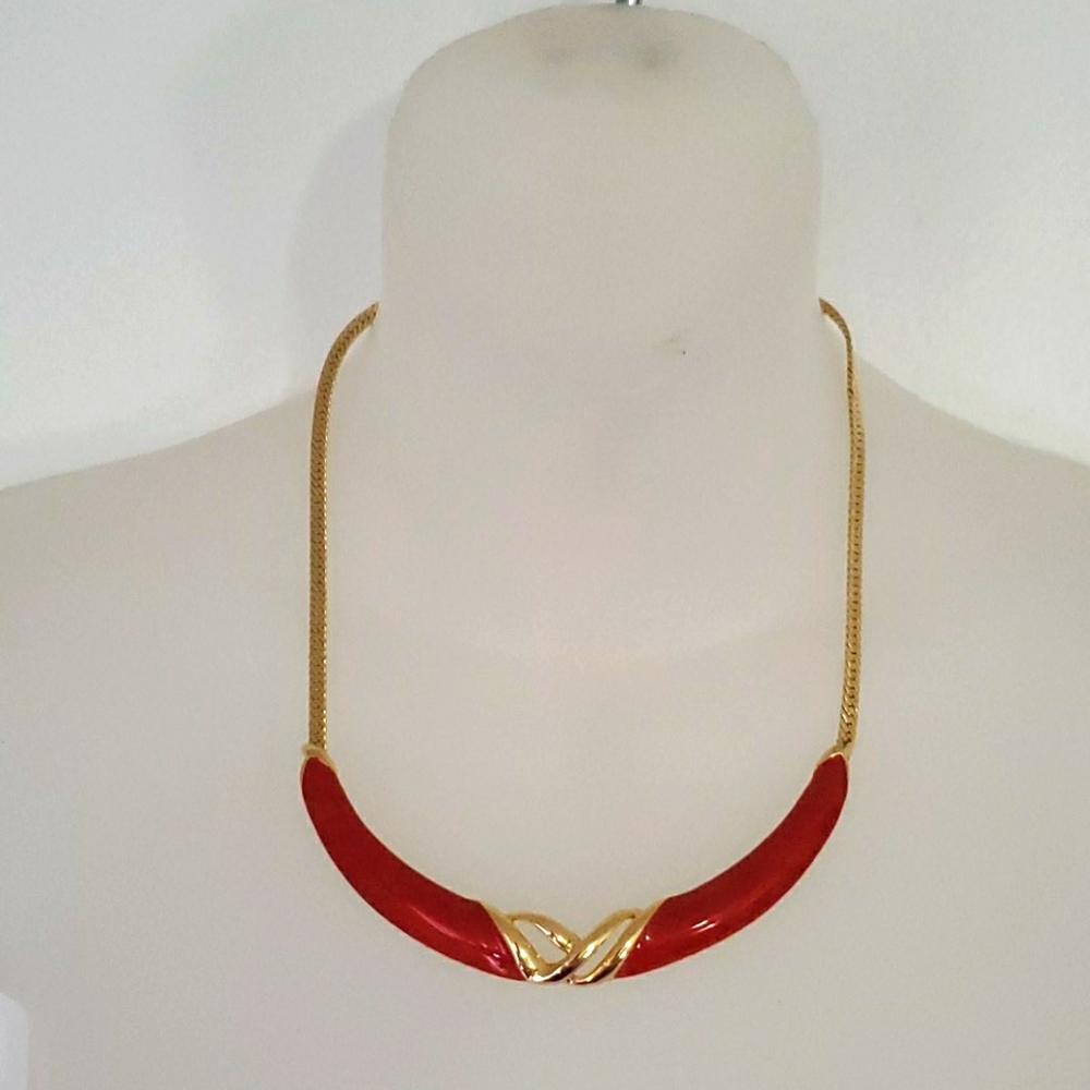 CHRISTMAS RED & Gold Bar Style Necklace On Gold-Tone Herringbone Choker Chain